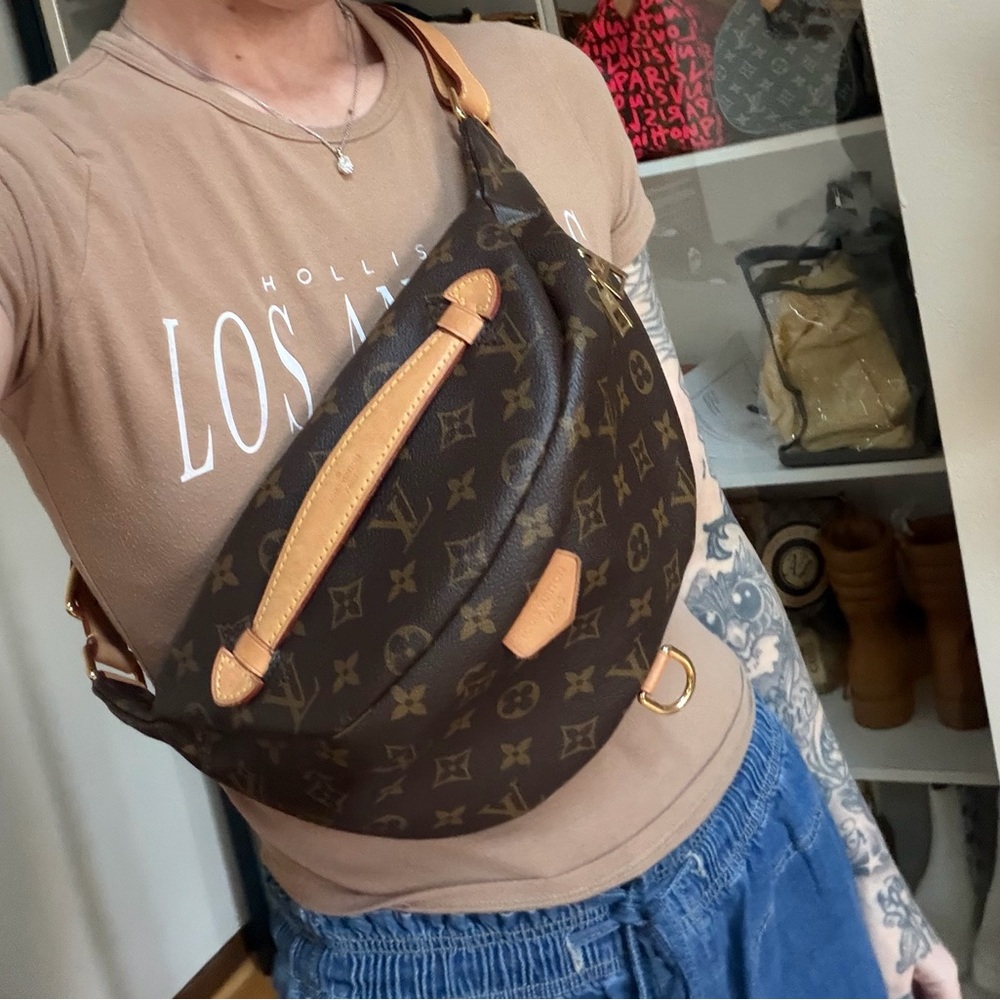 Louis Vuitton monogram bumbag